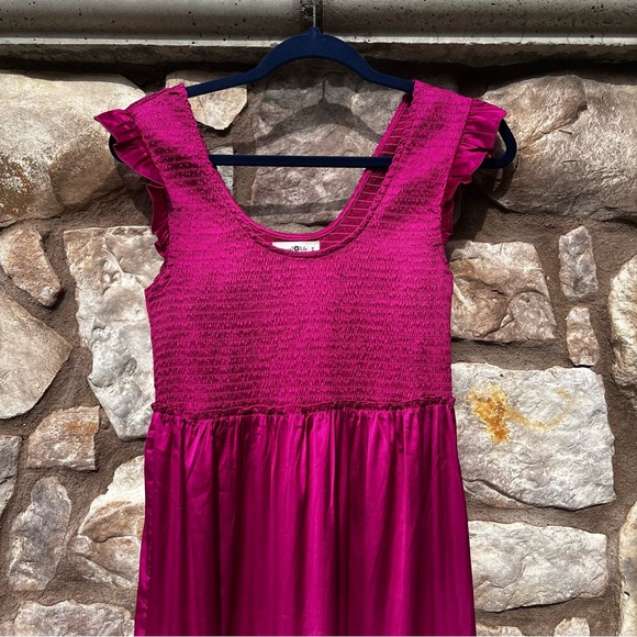 Natural Life Smocked Maxi Dress Satin Fuchsia Pink Size Small Tiered - Picture 2 of 8